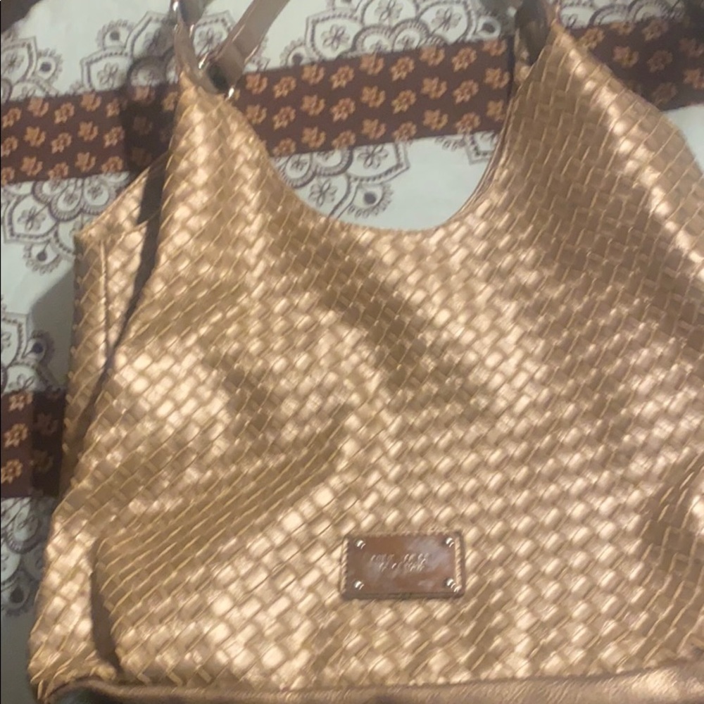 An nice purse in good condition